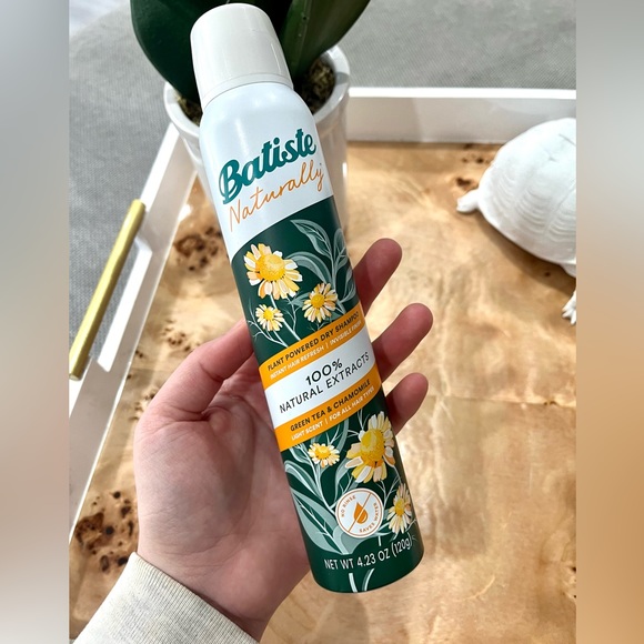 Batiste Hair 2 For 2 Batiste Naturally Green Tea And Chamomile Dry